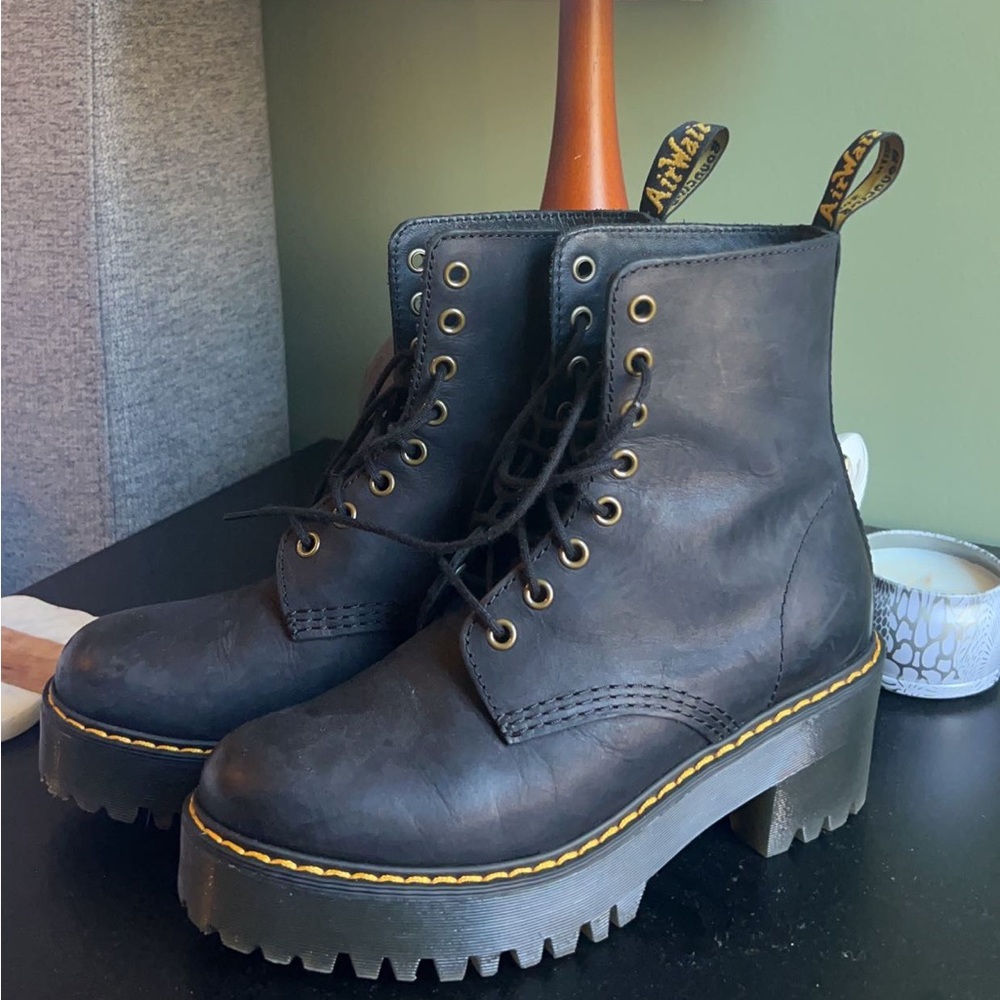 Dr. Martens Shriver HI boots size 7